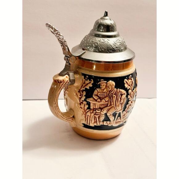 'Berchtesgaden' German Stein with 2" Lid. Hand Painted in Western Germany 5 inch - Picture 6 of 12